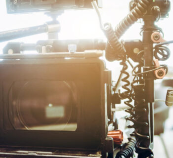 L’expertise dans le matériel audiovisuel : une sélection rigoureuse d’équipements pour les professionnels de l’image et du son